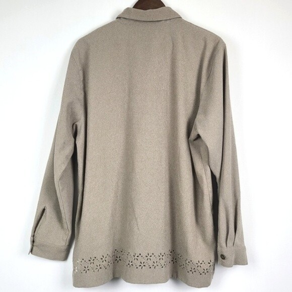 Alfred Dunner Women's Mocha Faux Suede Top Tunic Blouse Size 16 - Picture 8 of 13